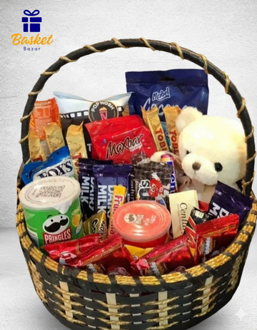 Snacks and delight basket